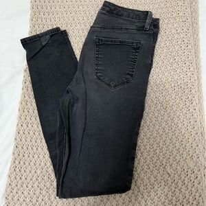 Black skinny jeans